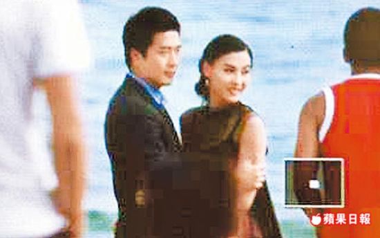 锋芝最后甜蜜照曝光 被曝4月律师楼谈离婚(图)