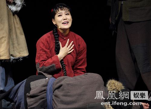 谭晶版《白毛女》央视首播 观众饱眼福众说纷纭