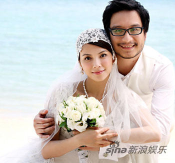 李心洁彭顺回应出轨事件:携手一起走下去