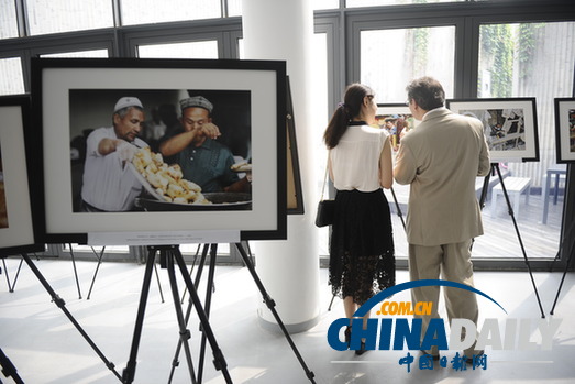 “新疆，被遗忘的故事”摄影展在京召开