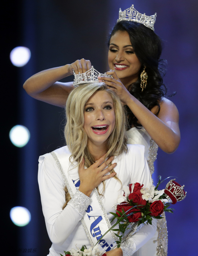 2015美国小姐出炉 22岁纽约女孩夺冠