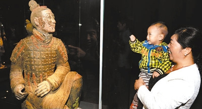 秦始皇兵马俑发掘40周年 “真彩秦俑”与观众见面