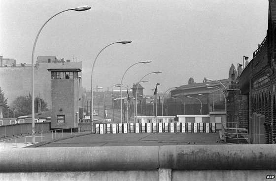 柏林墙：一个东德家庭的记忆