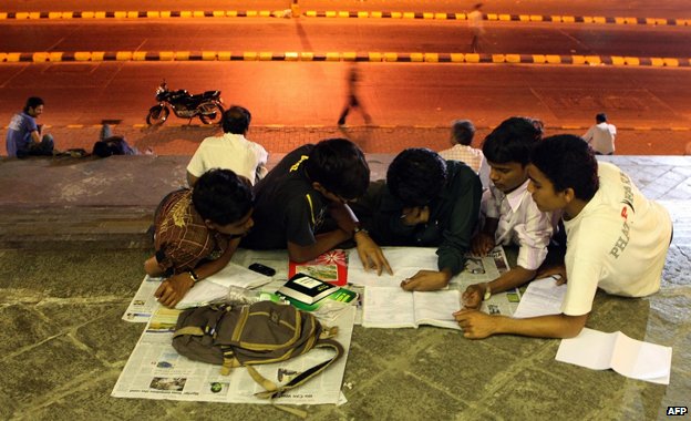 印度腐败大学体制逼贫困学生主张也要有作弊权