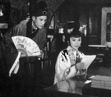 “小龙女”原型夏梦绝美照秒杀陈妍希