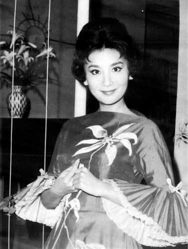 “小龙女”原型夏梦绝美照秒杀陈妍希