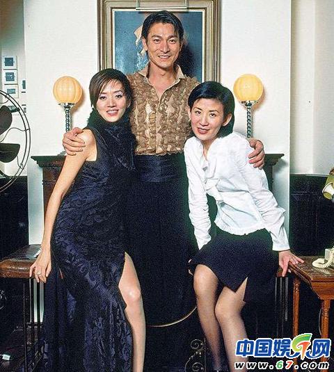 刘嘉玲抢曾华倩男友梁朝伟 揭秘娱乐圈女星恩怨史