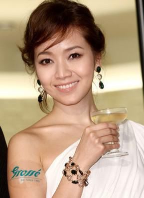 杨幂成绩第一汤唯苦读三年 明星学霸PK学渣