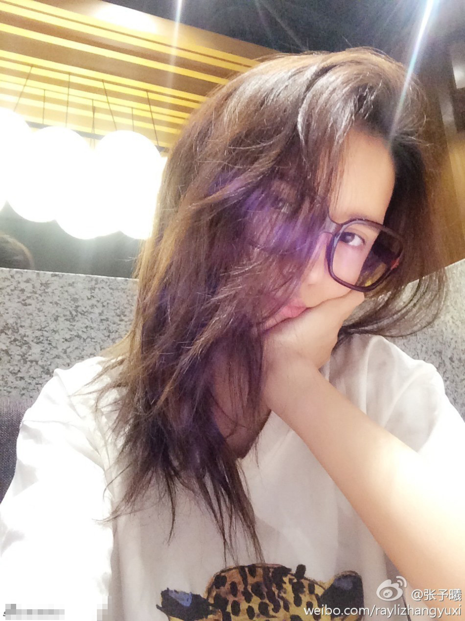 王思聪女友美艳私照曝光 曾获瑞丽封面女孩冠军