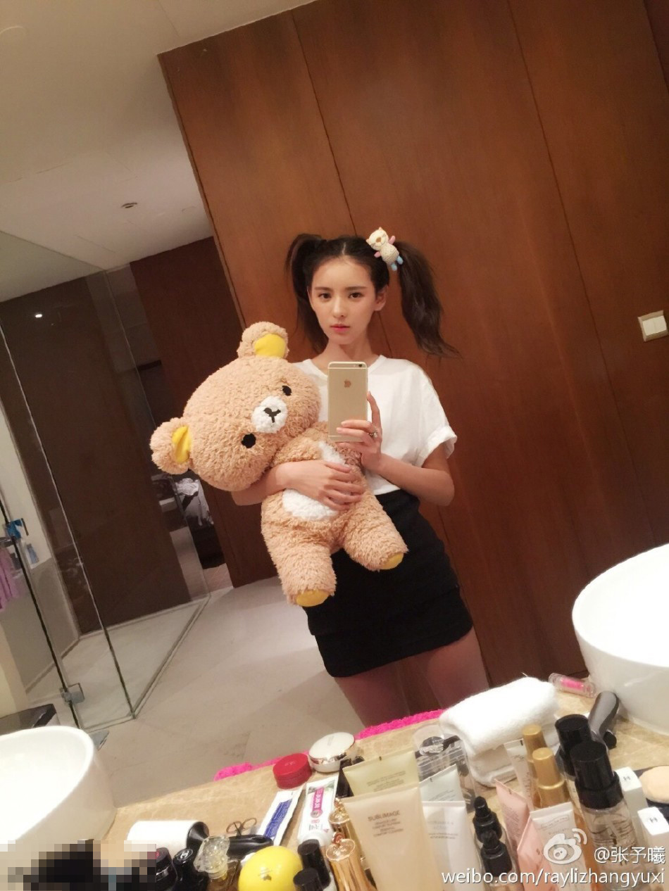王思聪女友美艳私照曝光 曾获瑞丽封面女孩冠军