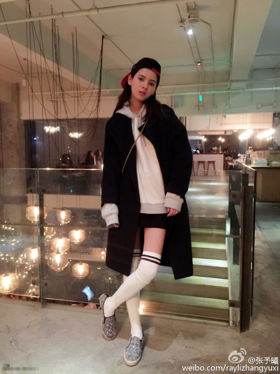 王思聪女友美艳私照曝光 曾获瑞丽封面女孩冠军
