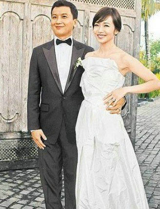 王婧生活奢华涉毒被拘 图揭女主播悲喜人生