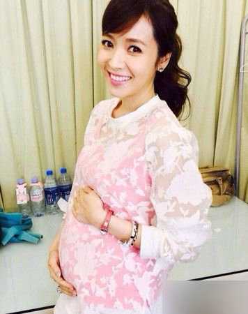 王婧生活奢华涉毒被拘 图揭女主播悲喜人生