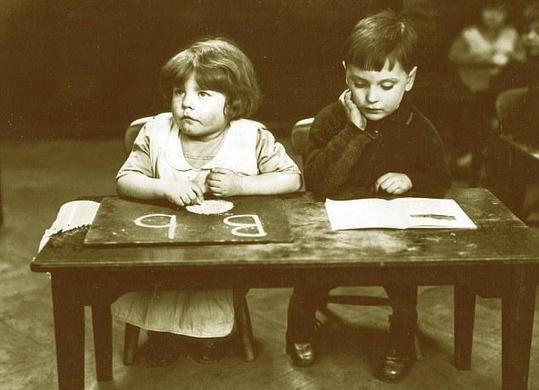 成为全面的人：回看战后时期英国儿童学习生活照