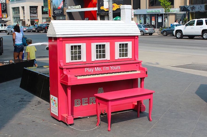 世界各地的涂鸦钢琴：将音乐带到街头