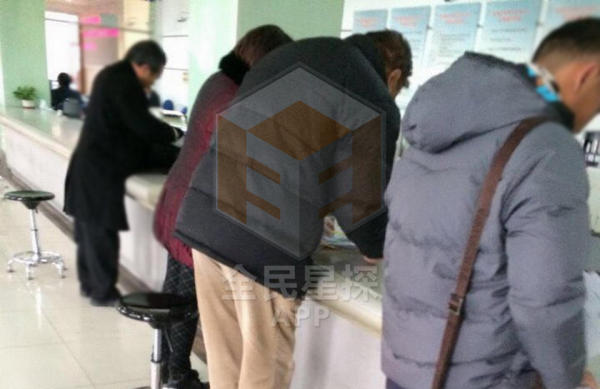 冯绍峰疑好事将近 父亲加急办理房产手续