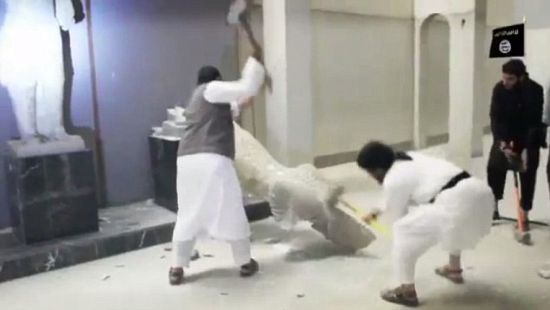 ISIS大锤挥向千年亚述雕塑 各路学者表示强烈谴责