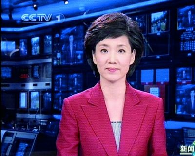 《新闻联播》主播52岁必须退居幕后 下一位是王宁