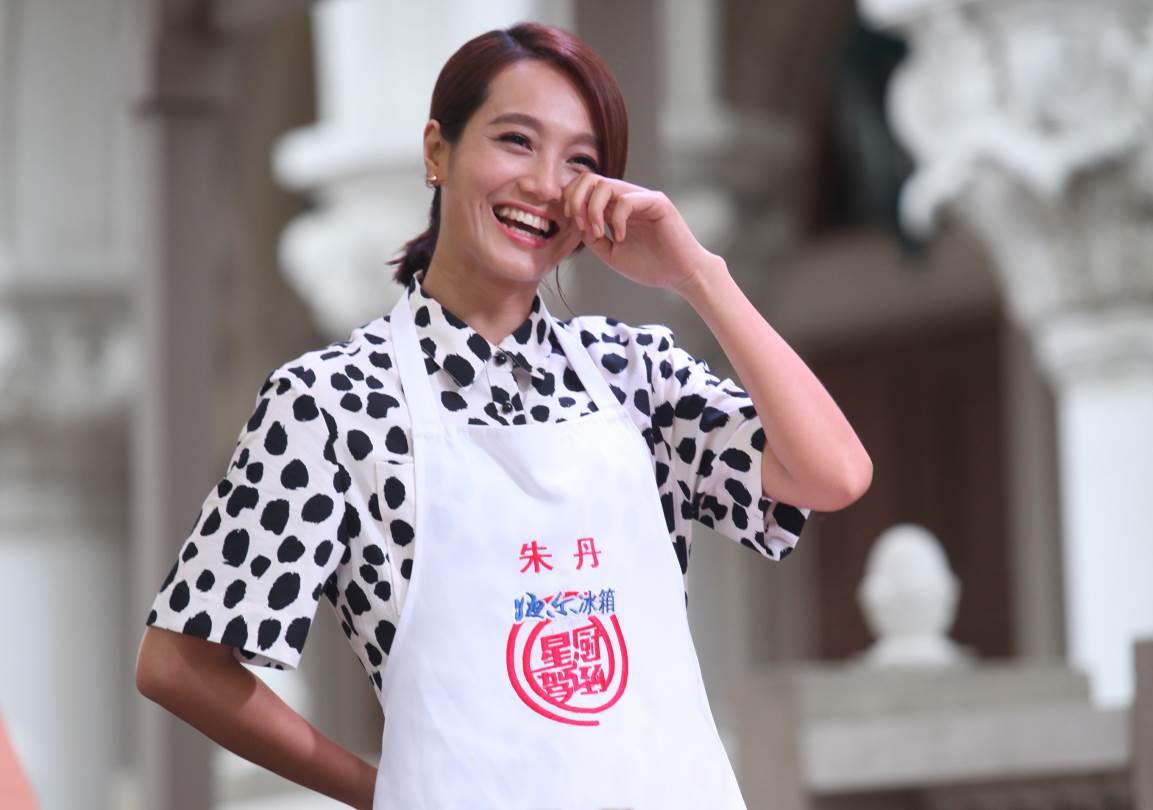 星厨澳门之战大洗牌 杨恭如踢馆换位朱丹白凯南