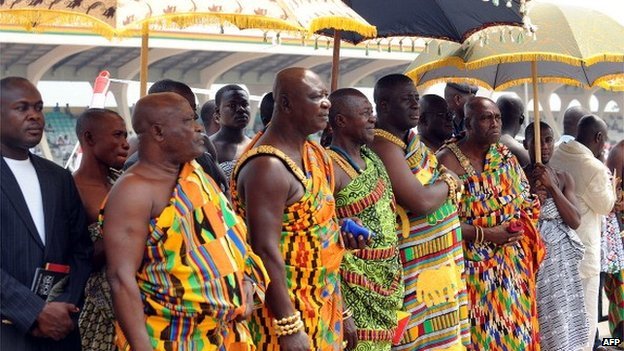 非洲来鸿：加纳的“制服”爱好者
