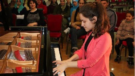 拯救加沙唯一的平台钢琴