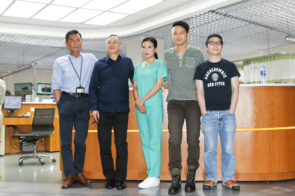 赵薇回应孙海英炮轰：基本常识要有