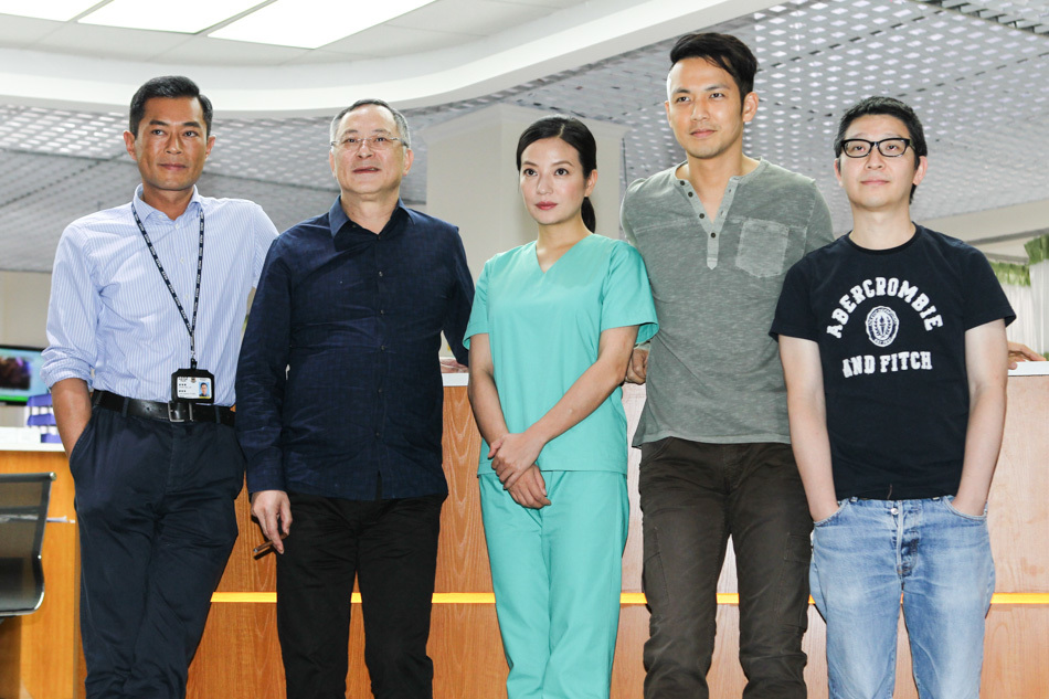 赵薇回应孙海英炮轰：基本常识要有