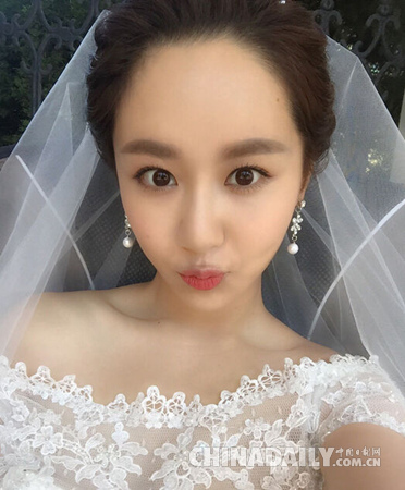 杨紫双剧新娘妆曝光 古典现代各具魅力