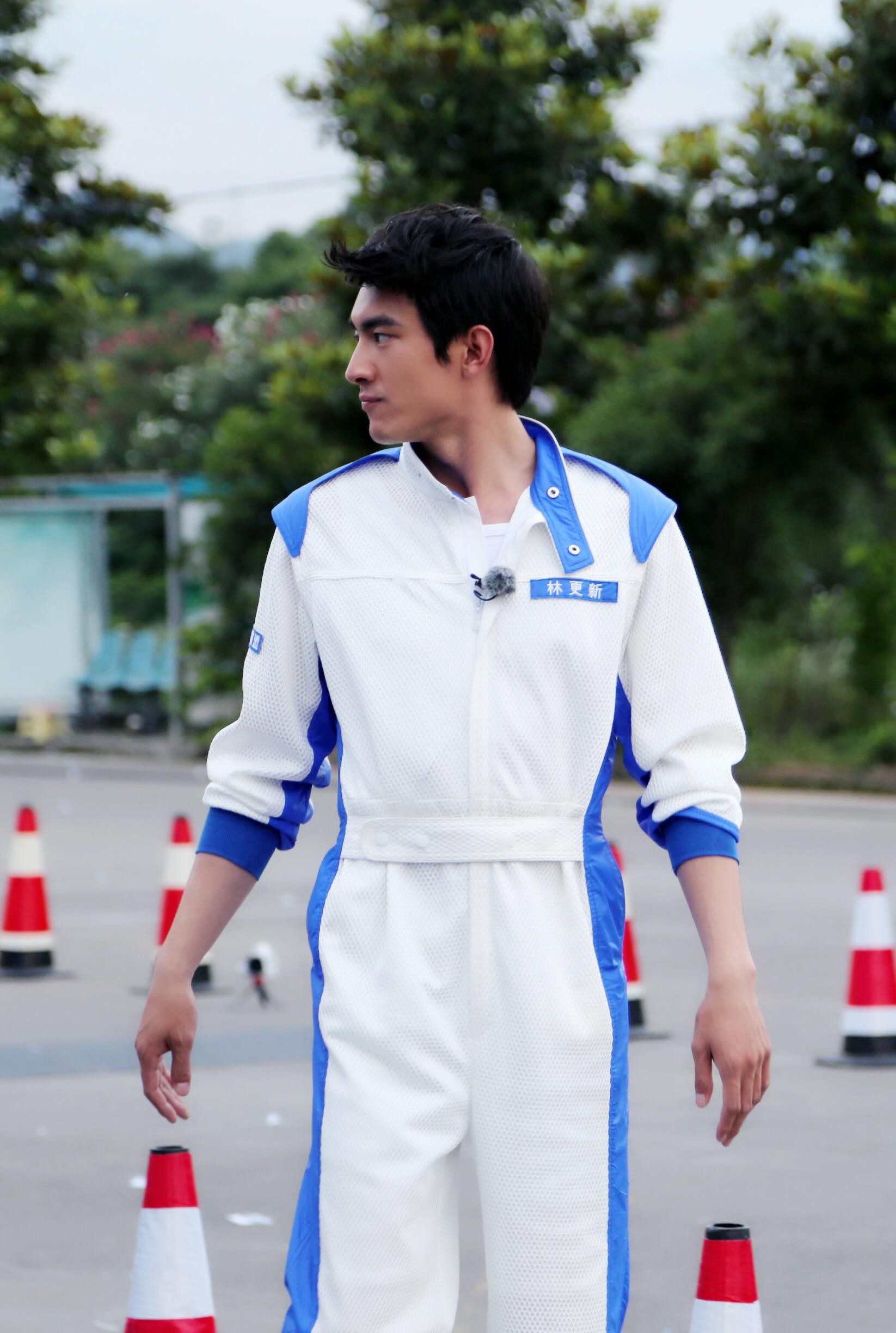 挑战者联盟电视剧 0023ae72898c1722871016.jpg