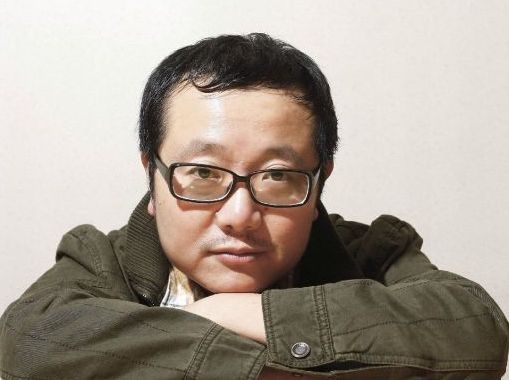 刘慈欣凭《三体》夺“雨果奖” 讲述小说背后的故事
