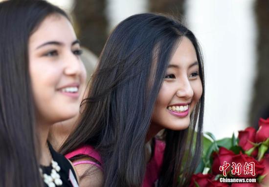美国2016玫瑰公主出炉 17岁华裔女孩入选