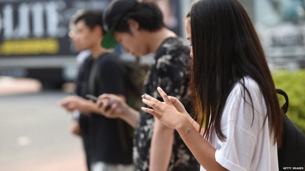 亚洲人的手机瘾