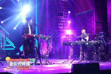 杨钰莹再登小葵花《音乐大师课》 霍尊双琴合唱助阵