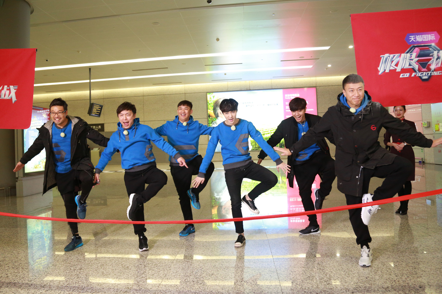 解密《极限挑战》幕后:每个拍摄地点至少筹备