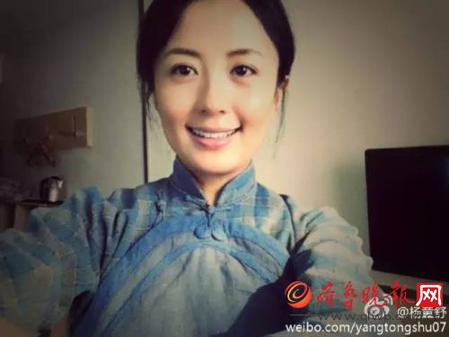 至尊红颜里的蛇蝎美女 40岁气质依然清新