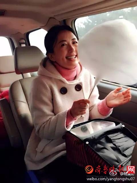 至尊红颜里的蛇蝎美女 40岁气质依然清新