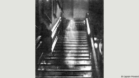 灵异照片里的“幽灵”真的存在么？