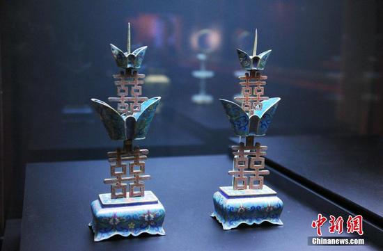 香港清帝大婚展览开幕 150组故宫藏品亮相