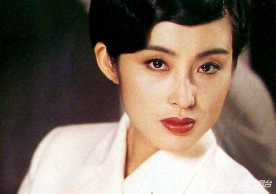 90后错过的真女神：王祖贤林青霞朱茵年轻时真美
