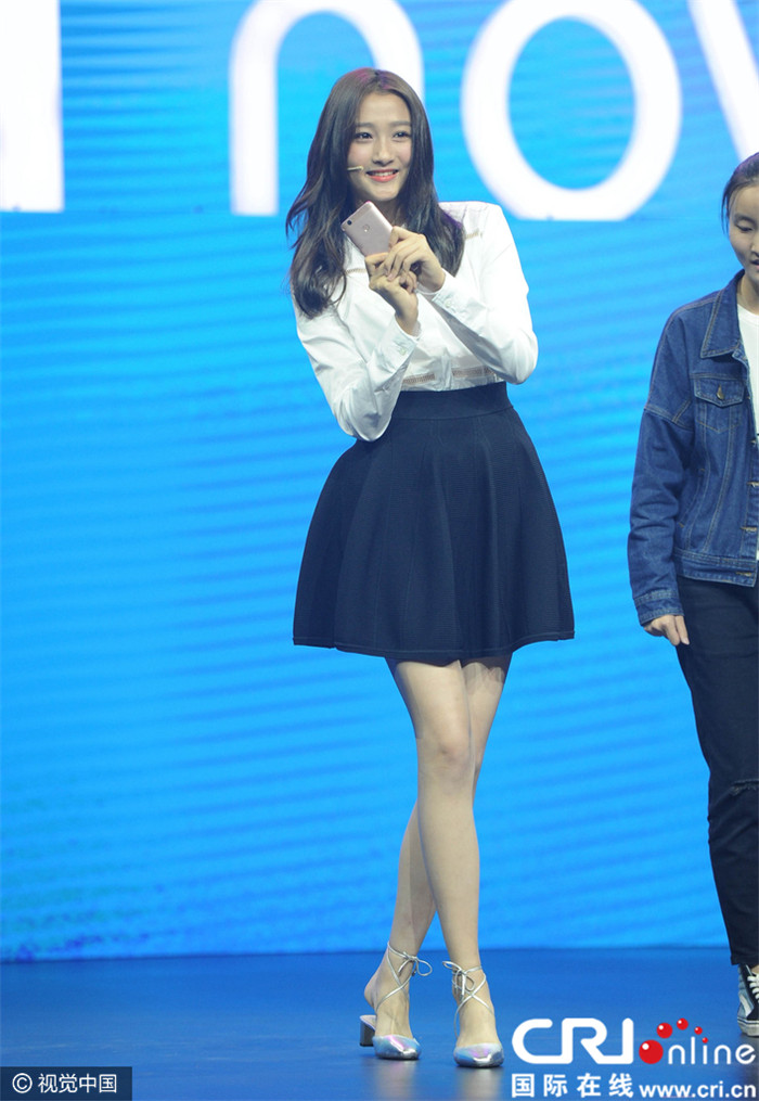 90后女明星成长照：郑爽欧阳娜娜关晓彤长大那么美