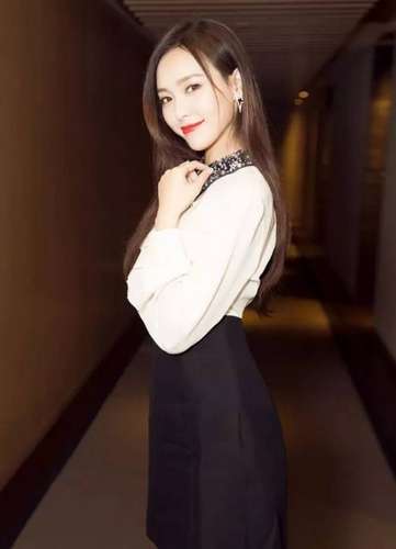 这些明星颜值爆表人气超高 一言不合就上热搜