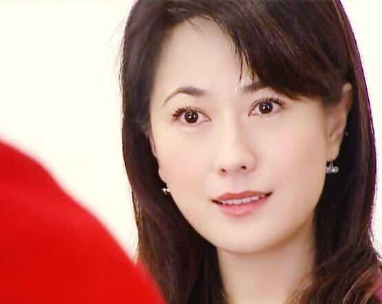 戈伟如：李敖称她是台湾第一美女 她跟林志玲谁更美