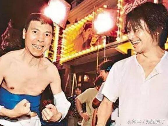周星驰晒朋友圈 最后一张勾起无数人回忆和感动(图)