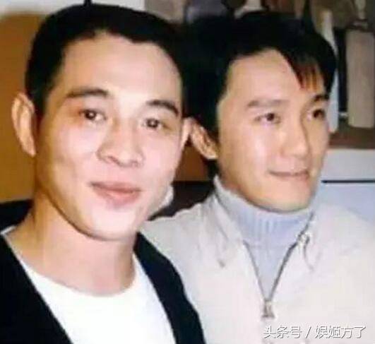 周星驰晒朋友圈 最后一张勾起无数人回忆和感动(图)