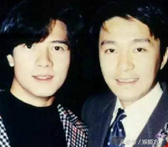 周星驰晒朋友圈 最后一张勾起无数人回忆和感动(图)