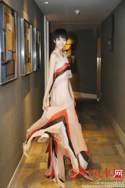 鬼吹灯之精绝古城英子扮演者是谁？结局是什么？张艺上是个96年妹纸