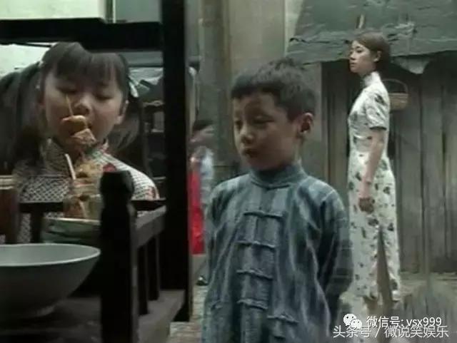4岁出道 9岁跟周星驰演《功夫》 如今颜值逆天