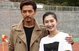 “彭胡弯”登热搜！胡歌掉进盘丝洞 彭于晏被喊追回蔡依林