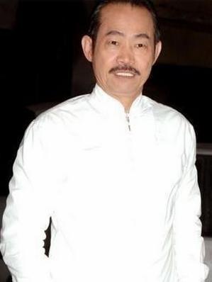 洪金宝元彪 成龙同门师兄弟 个个都一身好功夫