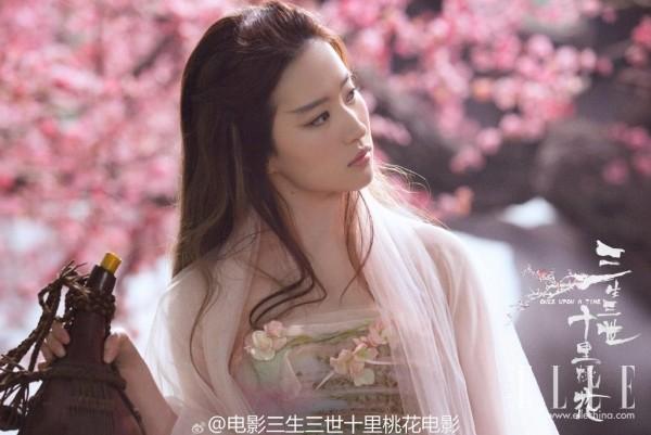 刘亦菲VS杨幂 谁更称得上第一美人“白浅”